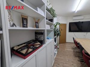 Pronájem kanceláře, Praha - Strašnice, Světická, 185 m2