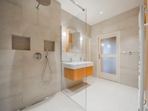 Pronájem bytu 3+1, Praha - Holešovice, Milady Horákové, 100 m2