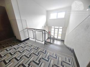 Pronájem bytu 1+kk, Praha - Podolí, Podolská, 36 m2