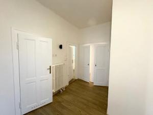 Pronájem bytu 3+1, Praha - Strašnice, Nad vodovodem, 105 m2