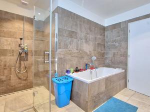 Pronájem rodinného domu, Sulice, Osiková, 260 m2