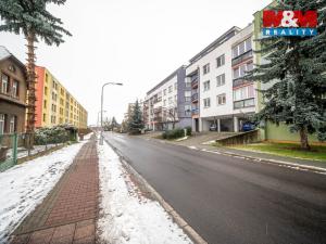 Pronájem bytu 2+kk, Hradec Králové, Na Občinách, 38 m2