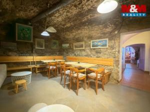 Pronájem restaurace, Jílové u Prahy, Masarykovo náměstí, 68 m2