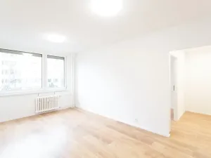 Prodej bytu 2+kk, Praha - Kobylisy, Slancova, 45 m2
