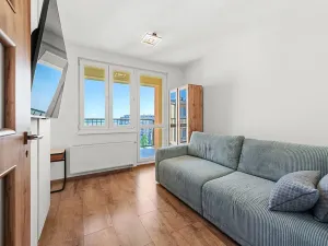 Pronájem bytu 2+kk, Klecany, V Honech, 36 m2