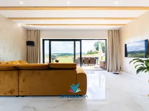 Prodej rodinného domu, Bystřany, 284 m2