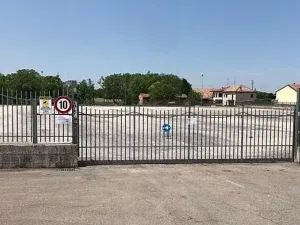 Pronájem komerčního pozemku, Praha, 1000 m2