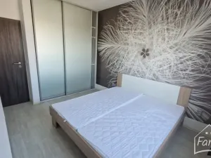 Pronájem bytu 2+kk, Olomouc, Novosadský dvůr, 60 m2