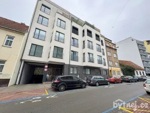 Pronájem bytu 2+kk, Brno - Zábrdovice, Francouzská, 37 m2