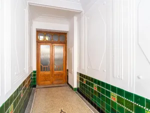 Pronájem výrobních prostor, Praha - Bubeneč, Sochařská, 37 m2