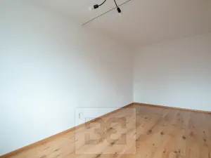 Pronájem bytu 2+kk, Liberec, Česká, 40 m2