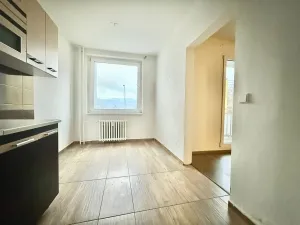 Pronájem bytu 3+1, Ústí nad Labem - Krásné Březno, V Oblouku, 72 m2