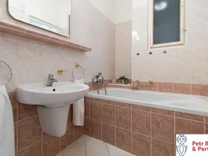 Pronájem bytu 3+1, Rakovník, Husovo náměstí, 95 m2