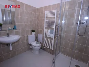 Prodej bytu 1+kk, Louny, U Zastávky, 34 m2