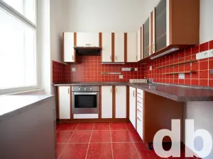 Pronájem bytu 3+1, Praha - Vinohrady, Bělehradská, 100 m2