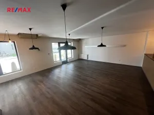 Pronájem obchodního prostoru, Uherské Hradiště, Dlouhá, 75 m2
