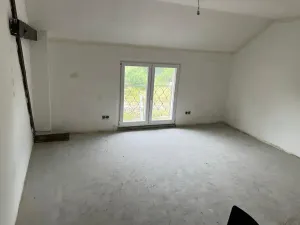 Pronájem skladu, Pavlov, 5626 m2