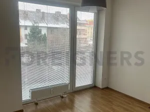 Pronájem bytu 2+kk, Pardubice, Železničního pluku, 50 m2