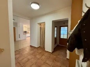 Prodej bytu 4+kk, Jesenice, Za Rybníkem, 104 m2