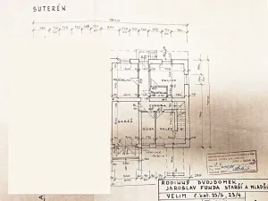 Prodej rodinného domu, Velim, náměstí Obránců míru, 180 m2