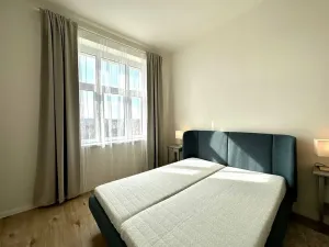 Pronájem bytu 3+kk, Praha, Zenklova, 58 m2