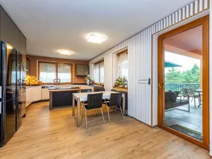 Prodej rodinného domu, Buš, 271 m2