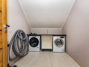 Prodej rodinného domu, Buš, 271 m2