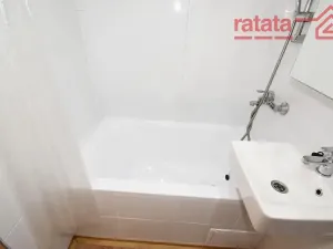 Pronájem bytu 1+1, Chomutov, Březenecká, 33 m2