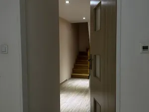 Prodej bytu 2+kk, Praha, Slavíkova, 138 m2