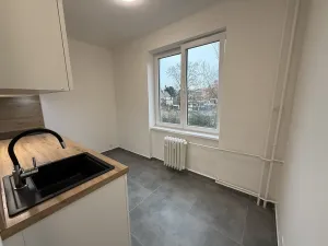Prodej bytu 2+1, Praha - Záběhlice, Trenčínská, 52 m2