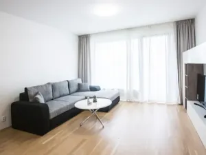 Pronájem bytu 2+kk, Praha - Karlín, Nekvasilova, 56 m2