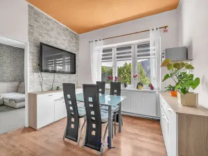 Prodej bytu 2+1, Velké Březno, 47 m2