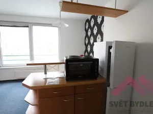 Pronájem bytu 1+kk, Praha - Vysočany, bratří Dohalských, 42 m2