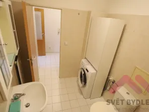 Pronájem bytu 1+kk, Praha - Vysočany, bratří Dohalských, 42 m2