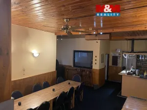Pronájem obchodního prostoru, Opočno, Charouzova, 200 m2