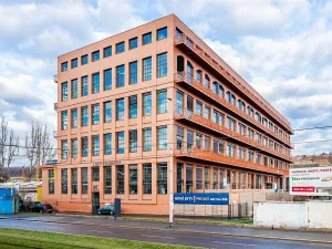 Pronájem bytu 1+kk, Praha, Kolbenova, 40 m2