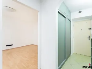 Pronájem bytu 1+1, Praha - Čakovice, Otavská, 29 m2