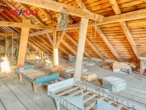 Prodej rodinného domu, Provodín, 290 m2