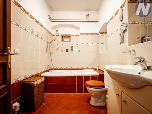 Prodej rodinného domu, Paračov, 388 m2