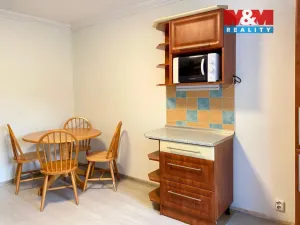 Pronájem bytu 2+1, Sokolov, Slezská, 61 m2