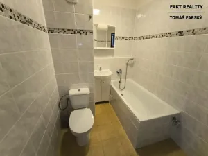 Pronájem bytu 1+kk, Děčín, Želenická, 25 m2