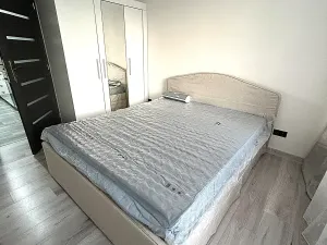 Pronájem bytu 2+kk, Praha - Prosek, Vysočanská, 46 m2
