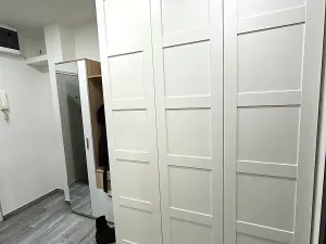 Pronájem bytu 2+kk, Praha - Prosek, Vysočanská, 46 m2