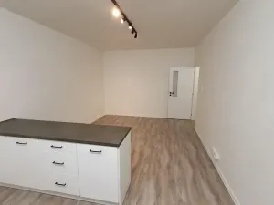 Pronájem bytu 2+kk, Jirkov, Na Borku, 40 m2