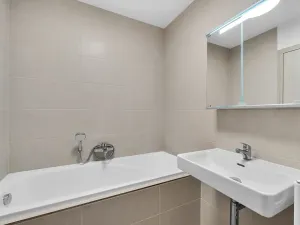 Pronájem bytu 2+1, Praha - Smíchov, Grafická, 64 m2