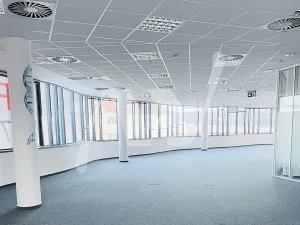 Pronájem kanceláře, Praha - Libeň, Českomoravská, 773 m2