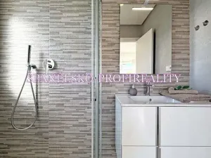 Prodej vily, Torrevieja, Španělsko, 100 m2