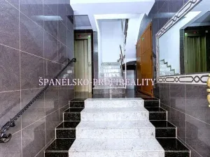 Prodej bytu 4+1, Torrevieja, Španělsko, 89 m2