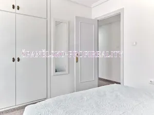 Prodej bytu 3+1, Torrevieja, Španělsko, 100 m2