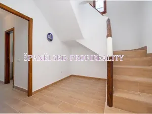 Prodej bytu 4+kk, Alicante, Španělsko, 150 m2